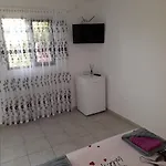 Casa Elena בית כפרי קורבו