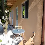Casa Elena קורבו
